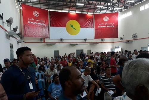 32 ahli parlimen Umno akan tinggalkan parti secara berperingkat?