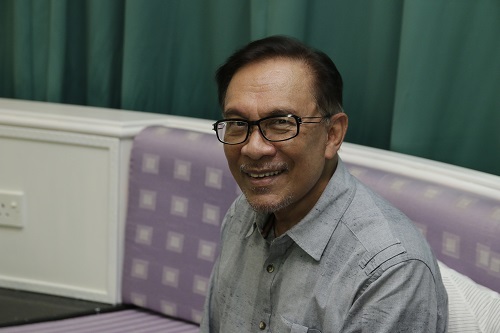 Anwar wajar diberi jawatan khas kabinet - Pelabur
