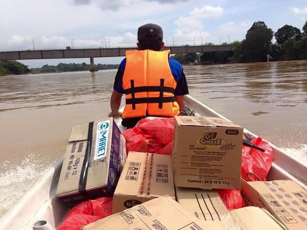 PRU banjir: Susahkan rakyat, penjawat awam