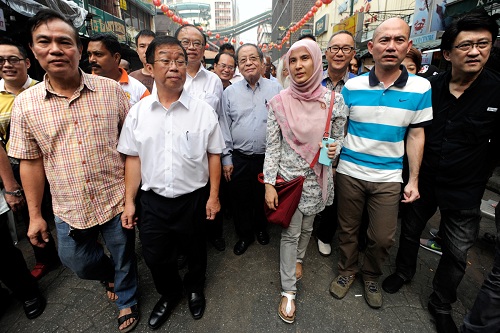 Pakatan Harapan turun ke Jalan Petaling, tolak rasisme