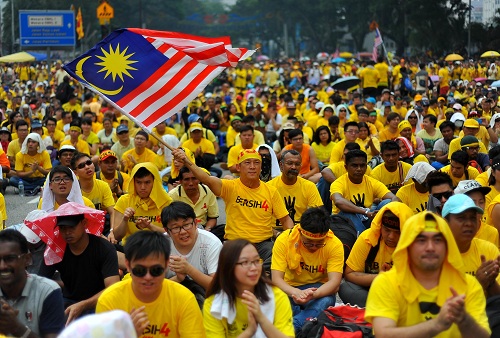 Zaid cadang himpunan besar 27 Mac desak Najib undur