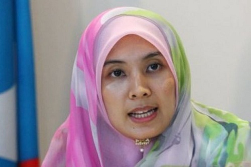 'Najib tak mahu jawab skandal, Nurul Izzah pula diserang'