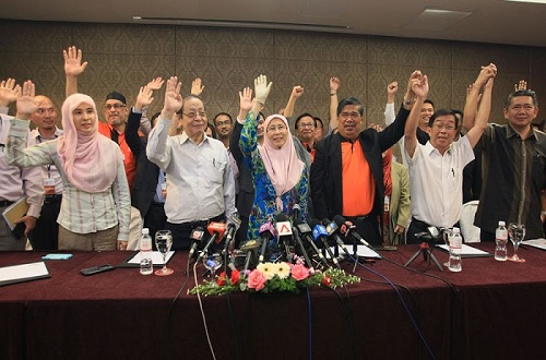 Pergolakan PKR: Dr Wan Azizah dapat mandat isytihar Pakatan Harapan