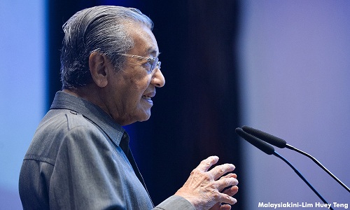 Serangan makin hebat, Mahathir senarai kepincangan Najib