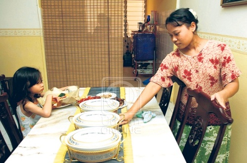 Ringgit jatuh, gaji pembantu rumah Filipina melambung