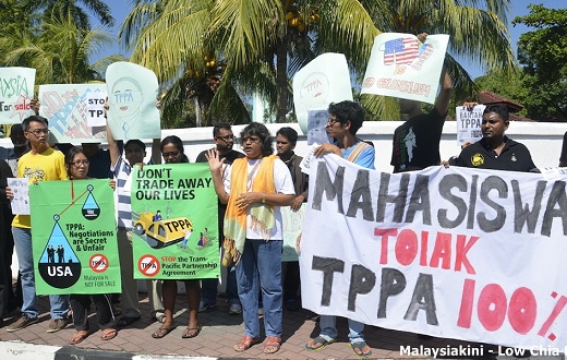 Protes sambut penerangan TPPA Timbalan Menteri