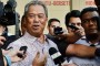 Krisis Umno: Sekumpulan ahli bakar buku perlembagaan parti