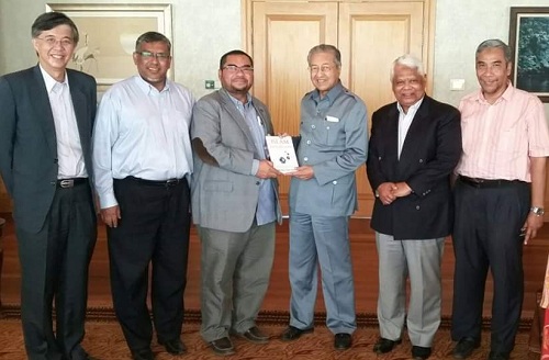 Dr Mahathir ketuai gerakan singkir Najib, tandatangan deklarasi Jumaat ini?
