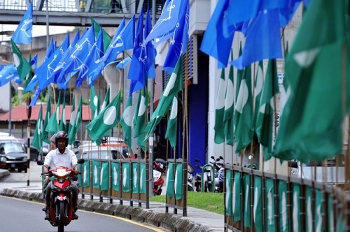 Kerjasama Umno - Pas termeterai di Sg Kandis
