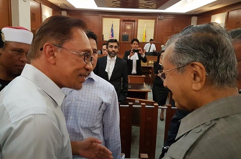 Anwar tolak kecurigaan aktivis, NGO Tun Mahathir akan cemari PH