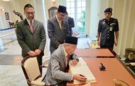 Tun Mahathir berjaya menghadap Agong serah Memorandum Deklarasi Rakyat