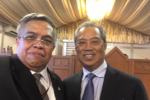 Aktivis Umno anjur program 'pertahankan Umno, Najib undur'