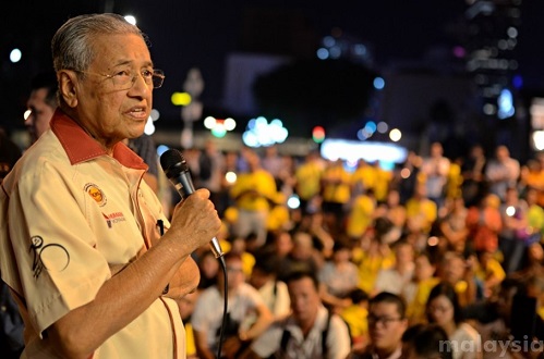 PAU 2016: 'Tun Mahathir jadi institusi politik, Najib kecut perut'