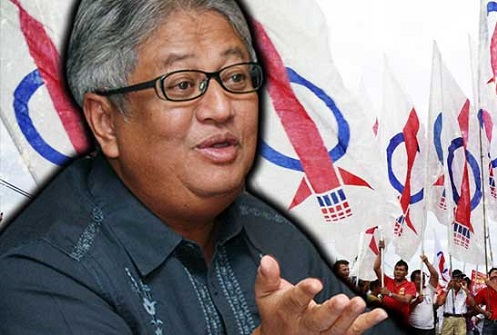 'Percaturan Mahathir, Najib sudah terkepung'