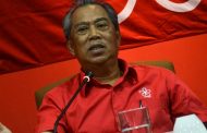 Ucapan 'kepala bapak kau': Najib tak dapat kawal perasaan - Muhyiddin