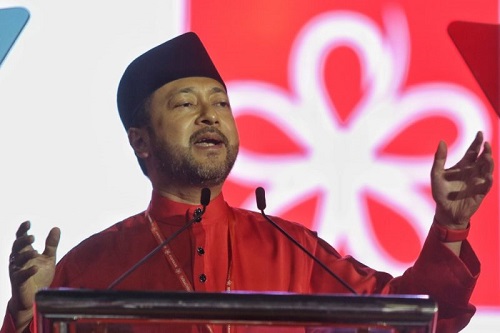 Piagam Umno - Pas hanya gimik politik