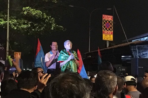 Solidariti untuk Tian Chua membelah gelita demokrasi