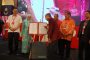 Zakir Naik puji Tun Mahathir di pentas Pas