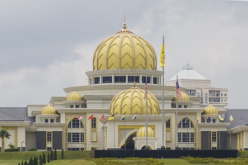 Istana sahkan Anwar sepatutnya menghadap Selasa