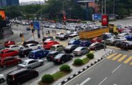 Nitizen persoal kerajaan Terengganu halang peniaga jalanan